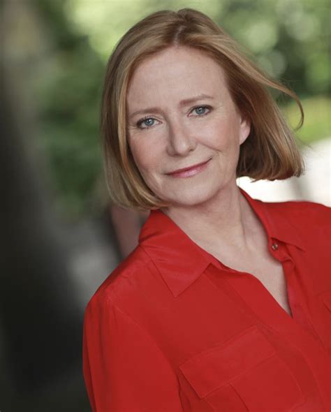 Here’s Why “The Brady Bunch” Star Eve Plumb Doesn’t Have。